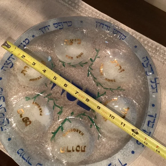 Handcrafted Elegant Glass Seder Plate w/Blue & Gold handpainted symbols, 1980’s - Picture 6 of 7